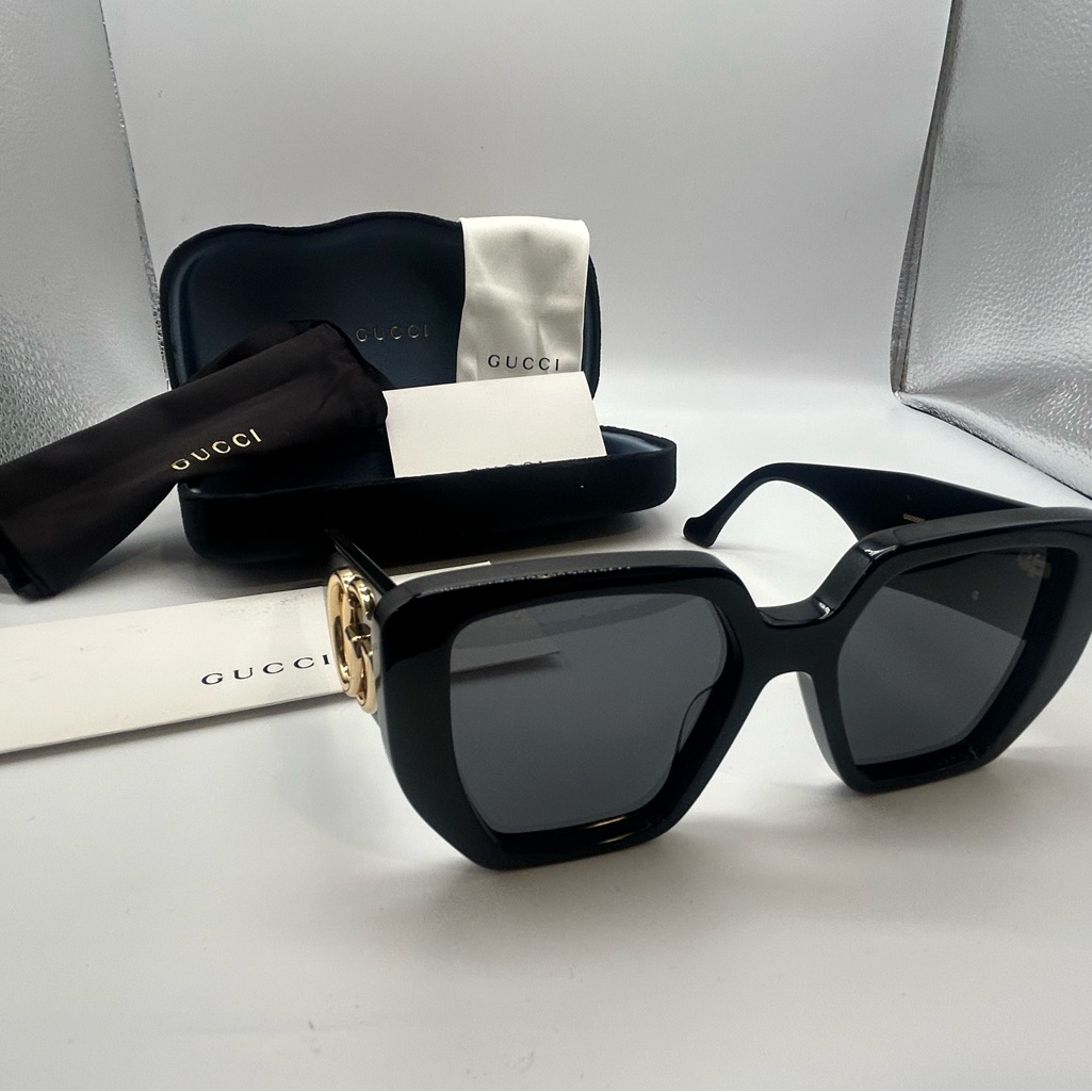 Brand New Gucci Black Sunglasses With Gold Accent
